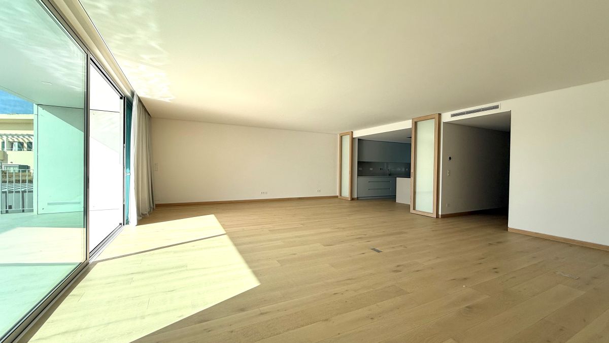 Luxury Townhouse "Ocean Garden" – Ocean View Residence in Carcavelos e Parede, Portugal — Lisboa, Cascais — 17