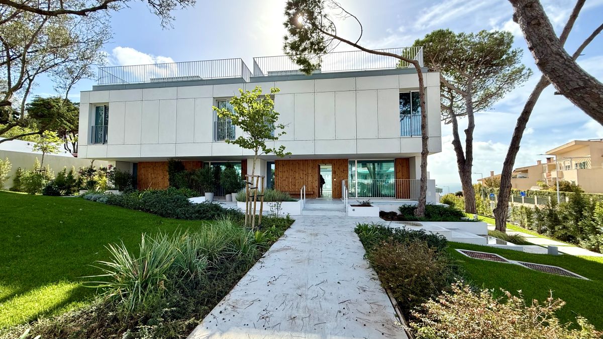 Luxury Townhouse "Ocean Garden" – Ocean View Residence in Carcavelos e Parede, Portugal — Lisboa, Cascais — 3