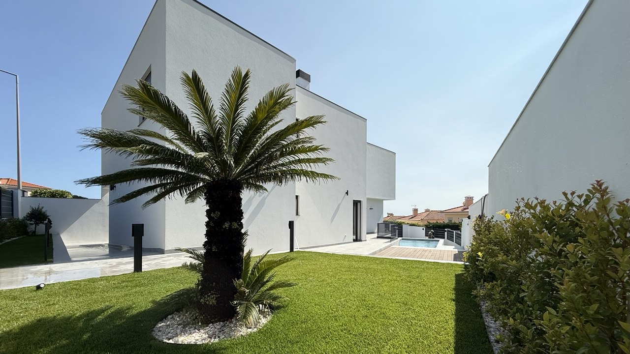 Luxury T4 Villa in Cascais, Portugal — Lisboa, Cascais — 2
