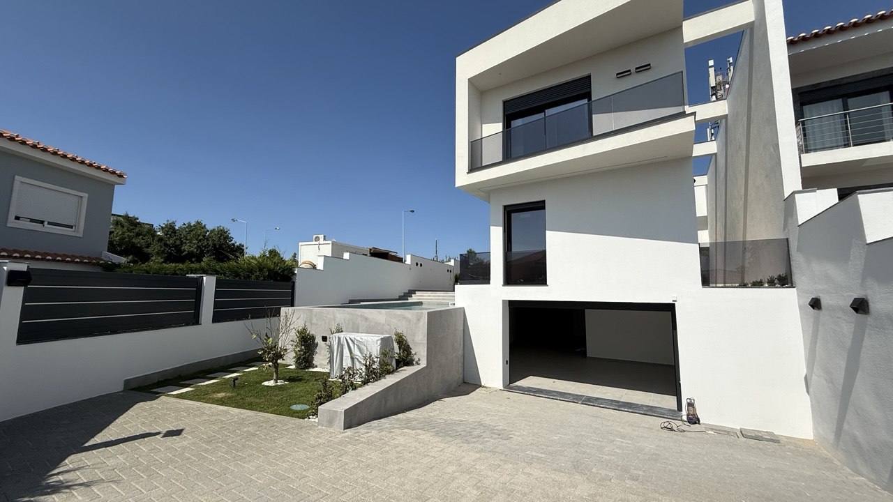 Luxury T4 Villa in Cascais, Portugal — Lisboa, Cascais — 3