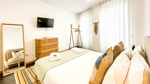 Active Rental Licensed Building – Investment Property in Porto, Portugal — Porto, Porto — 13