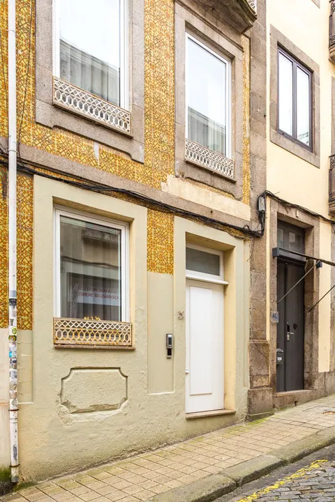 Active Rental Licensed Building – Investment Property in Porto, Portugal — Porto, Porto — 27