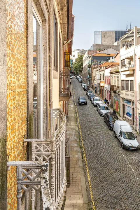Active Rental Licensed Building – Investment Property in Porto, Portugal — Porto, Porto — 28