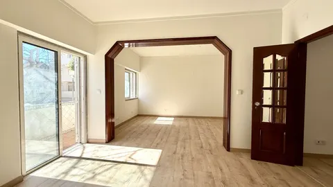 T3 Apartment – São João do Estoril, Portugal  — Lisboa, Cascais — 5