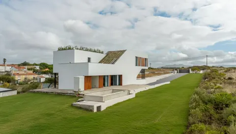 4-Bedroom Villa with Sea & Sintra Views in Magoito, Portugal  — Lisboa, Sintra — 1