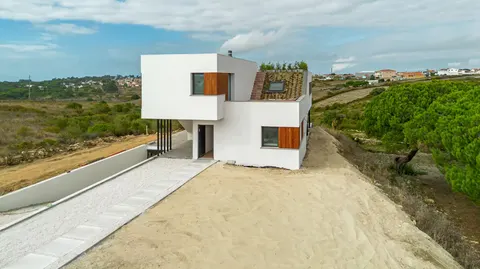 4-Bedroom Villa with Sea & Sintra Views in Magoito, Portugal  — Lisboa, Sintra — 2