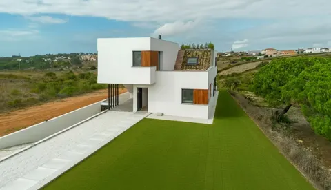4-Bedroom Villa with Sea & Sintra Views in Magoito, Portugal  — Lisboa, Sintra — 3