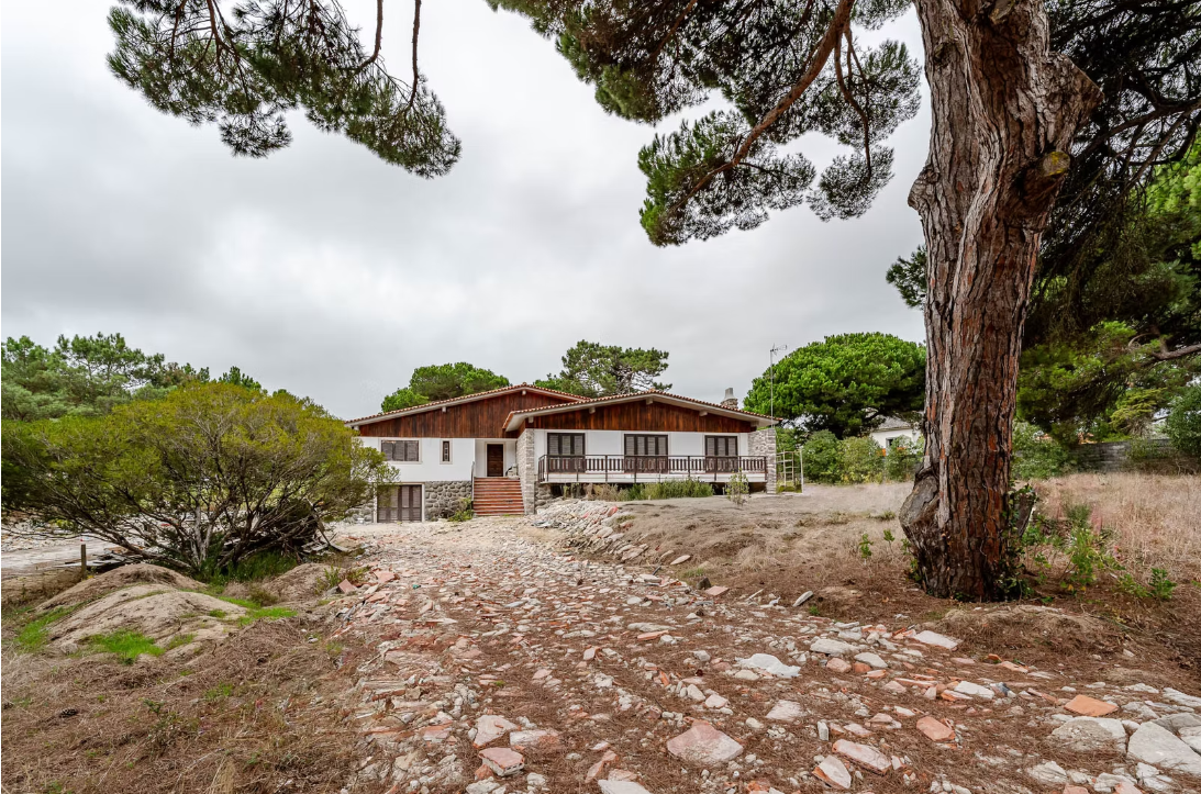 7-Bedroom Rustic Villa with Panoramic Serra Views for Sale in Banzao, Sintra — Lisboa, Sintra — 3