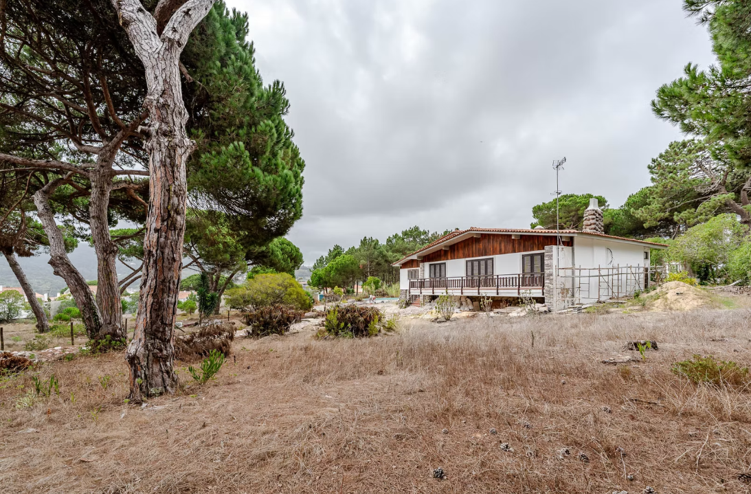 7-Bedroom Rustic Villa with Panoramic Serra Views for Sale in Banzao, Sintra — Lisboa, Sintra — 4