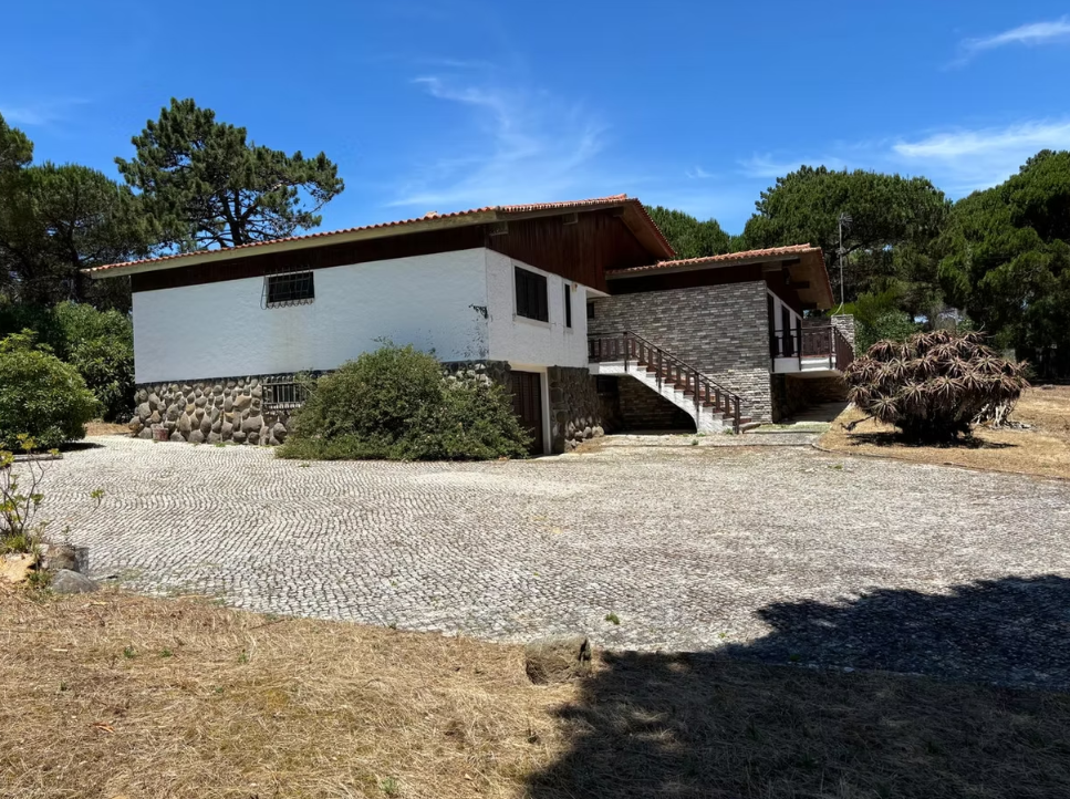 7-Bedroom Rustic Villa with Panoramic Serra Views for Sale in Banzao, Sintra — Lisboa, Sintra — 8