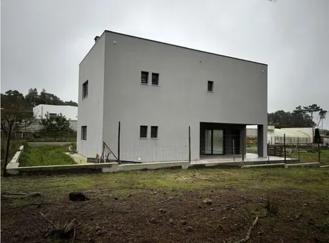 3-Bedroom Villa with Pine Forest Views for Sale in Fontanelas, Sintra — Lisboa, Sintra — 2